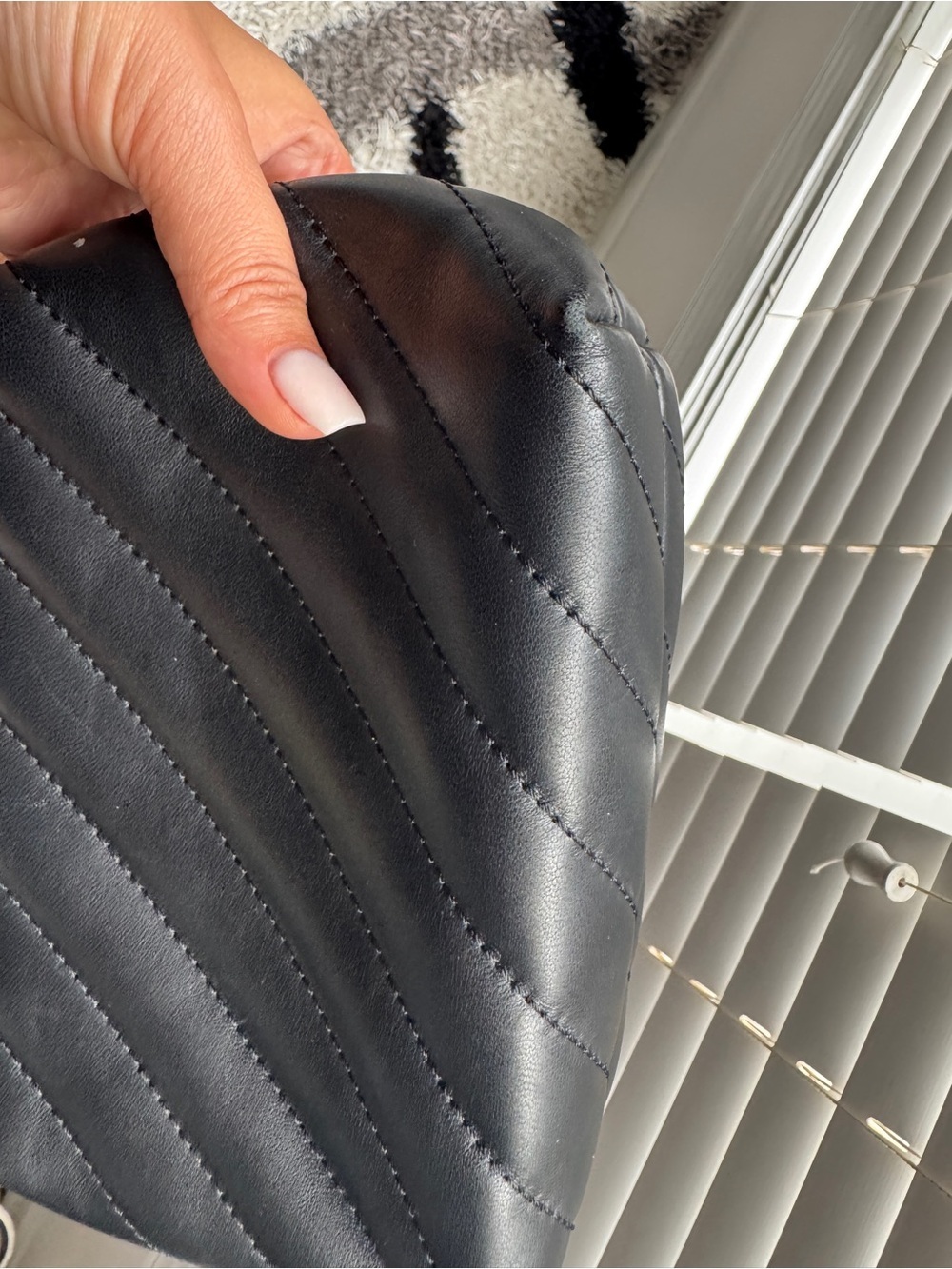 Off-White Black Quilted Crossbody with Gold Arrow Logo - Picture 7 of 10